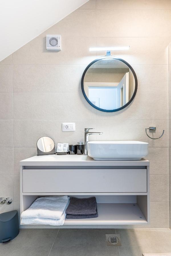 New 4 Star Apartment M&A In Town Cres Eksteriør billede